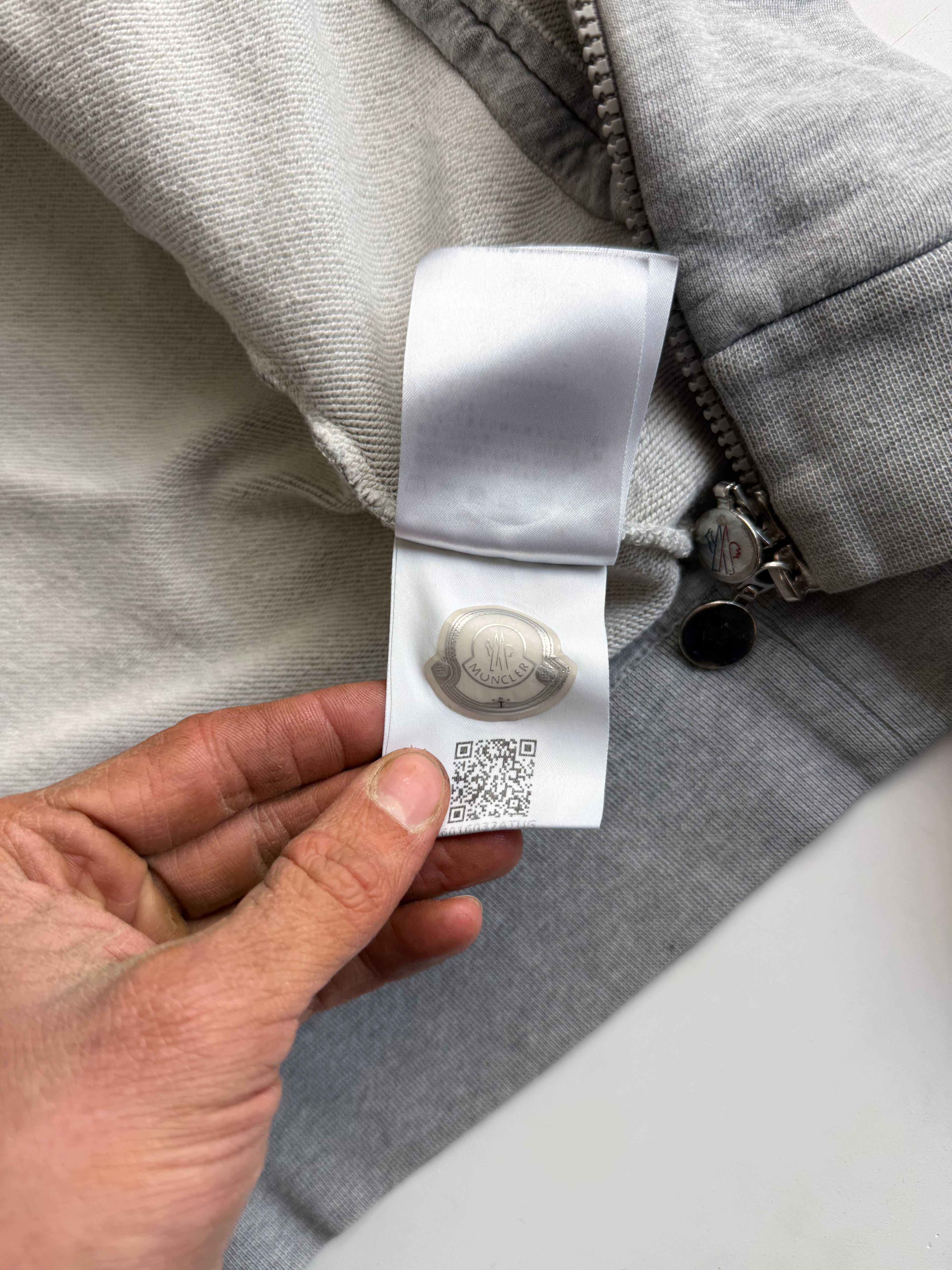 Moncler “maglia” Cardigan grey - Size M