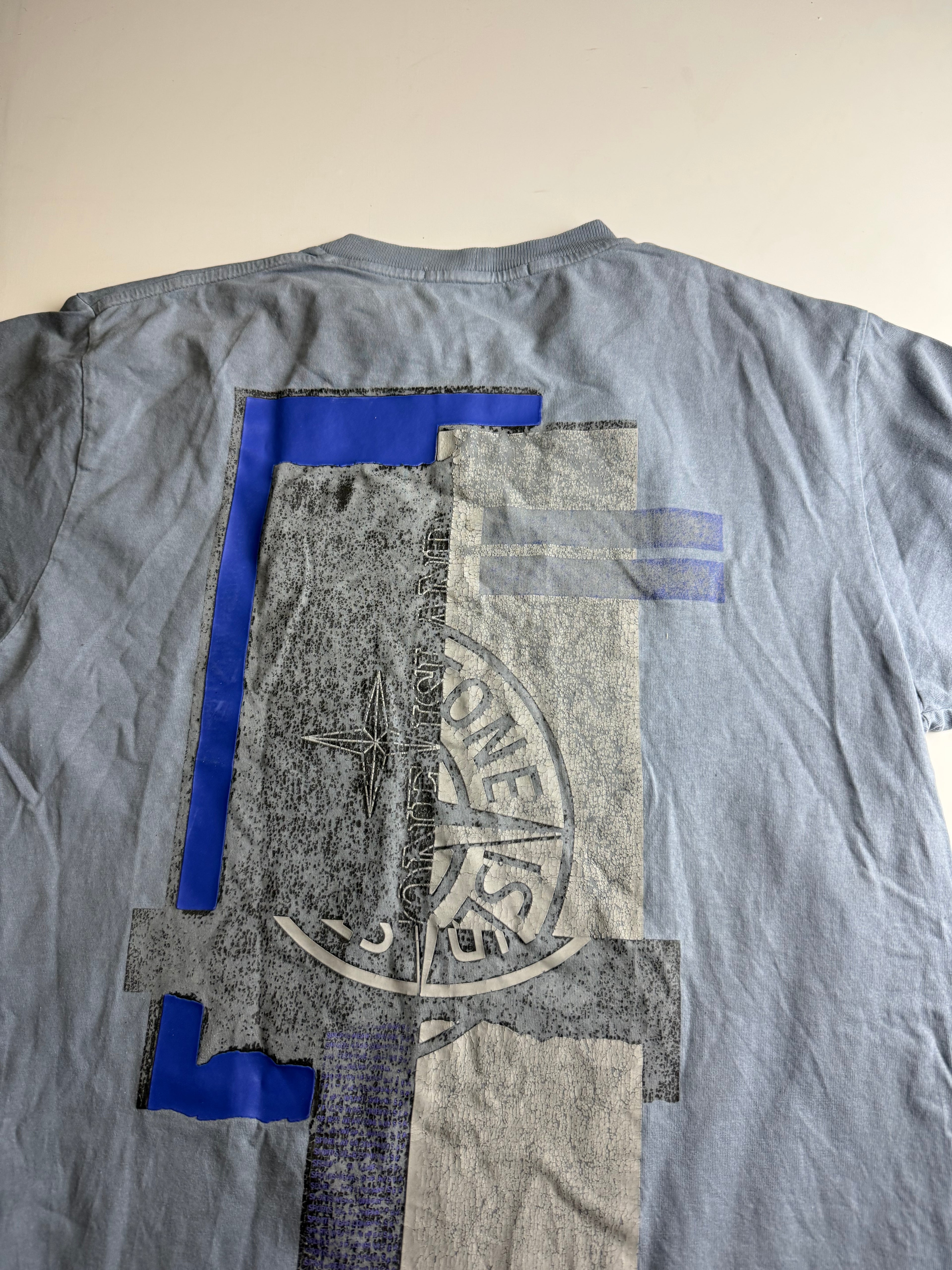 Stone Island t-shirt backprint lightblue - Size s