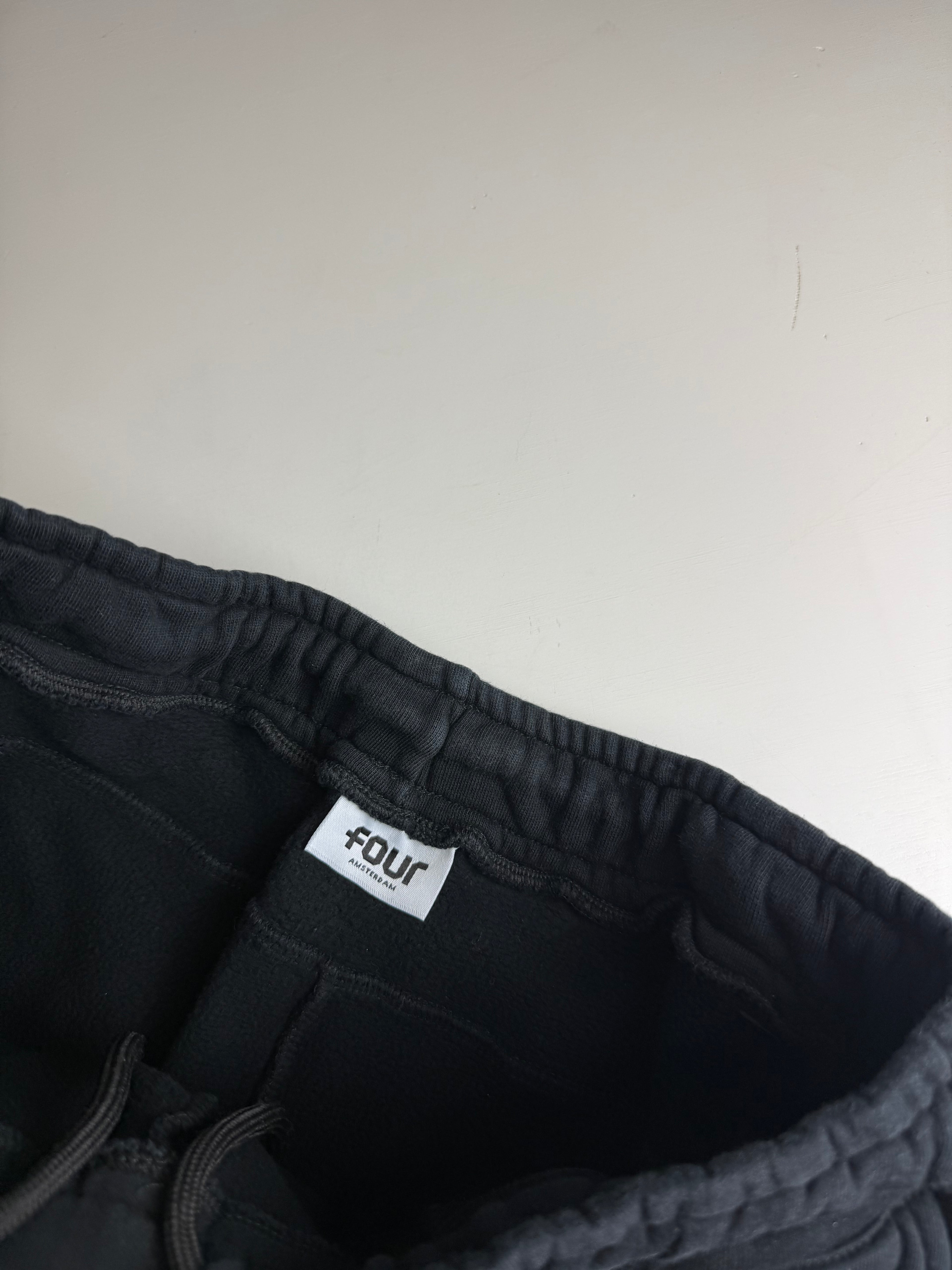 Four Jogger black basic - Size S