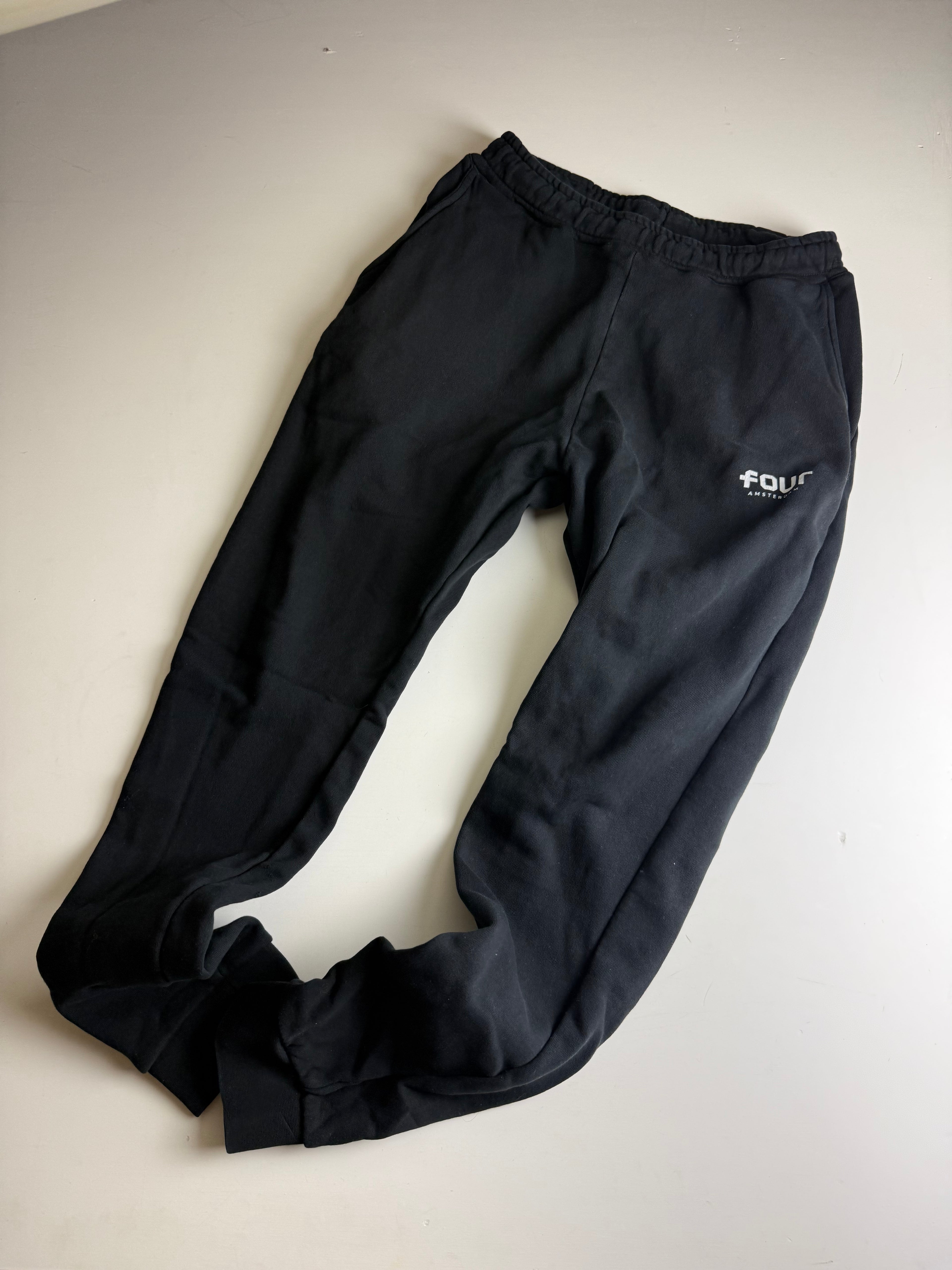 Four Jogger black basic - Size S